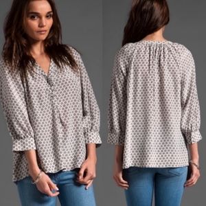 Joie Izzy Cloudburst/Porcelain 3/4 Slv V-neck Honeycomb Print Silk Blouse NWOT